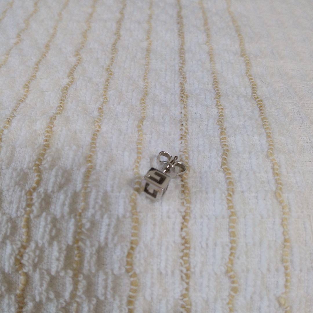 グッチ　キューブピアス(片耳のみ)