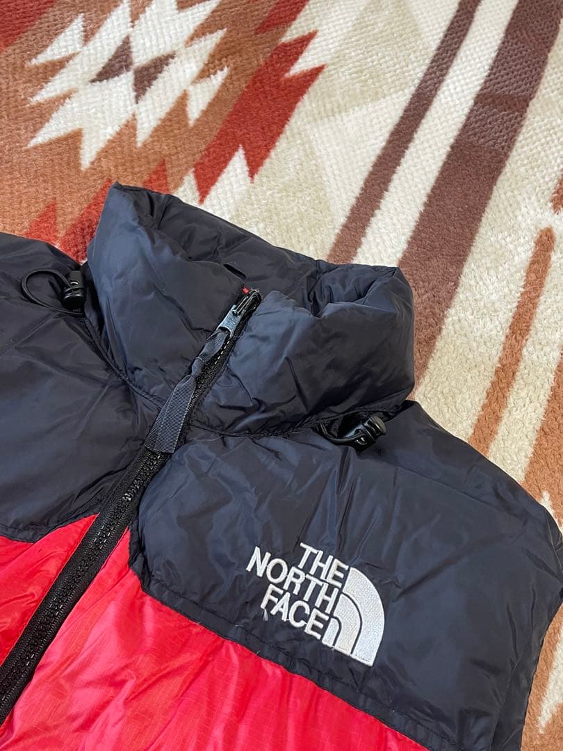 THE NORTH FACE ダウンベスト レッド/ブラック値下げ中❗️