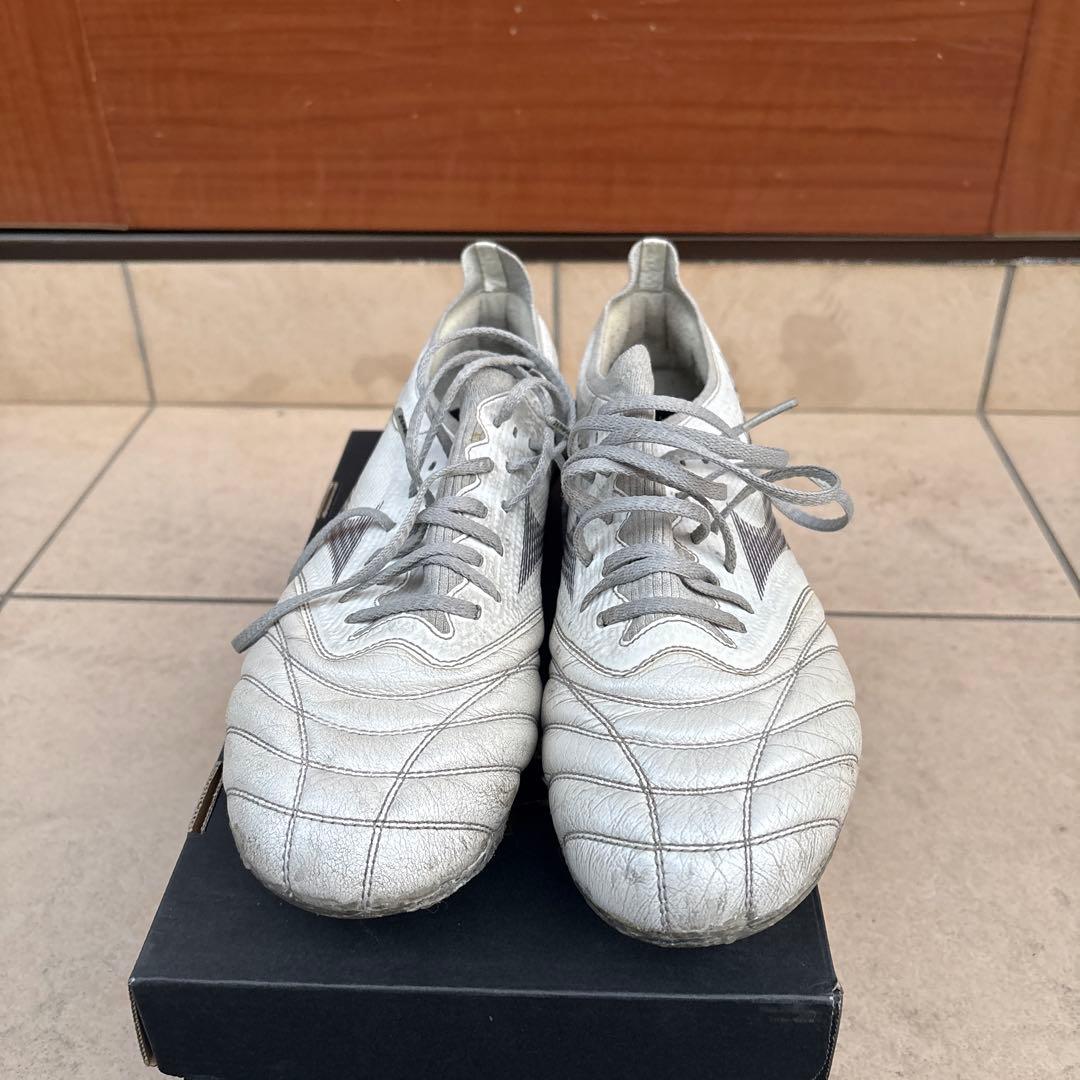 Mizuno Morelia Neo サッカーシューズ シルバー