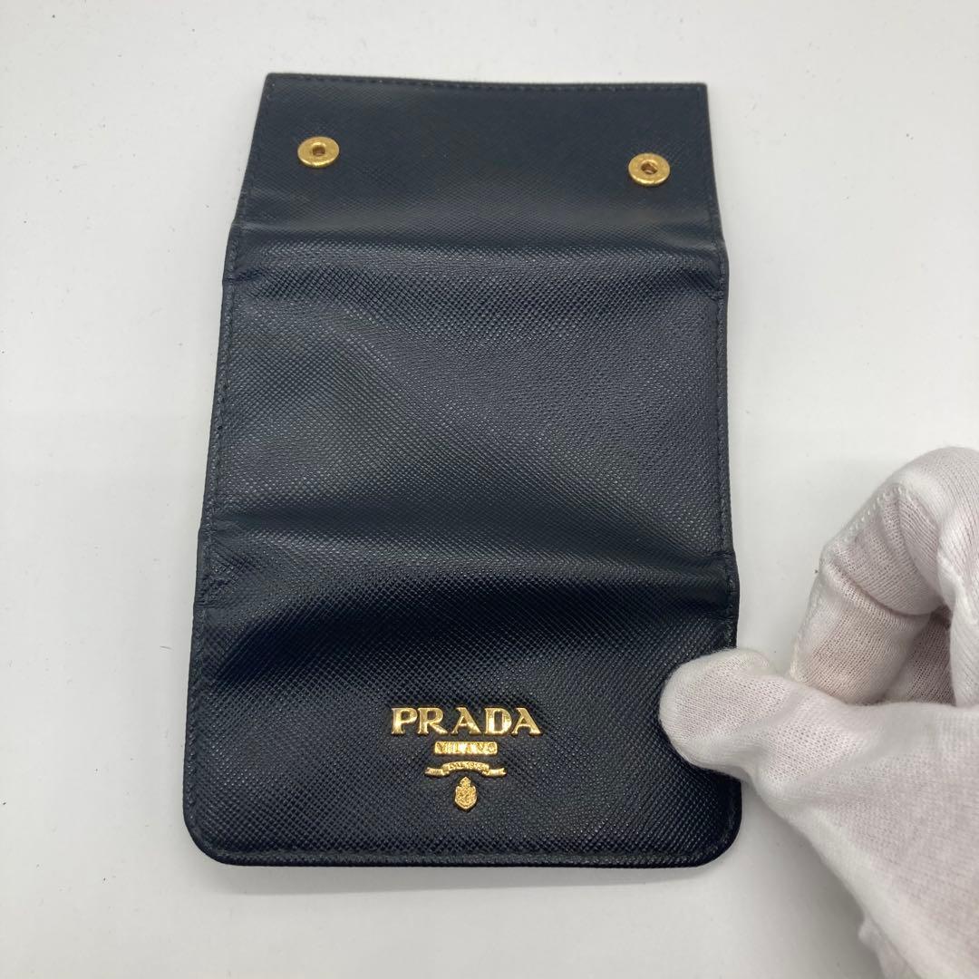 PRADA サフィアーノレザー キーケース ブラック レディース