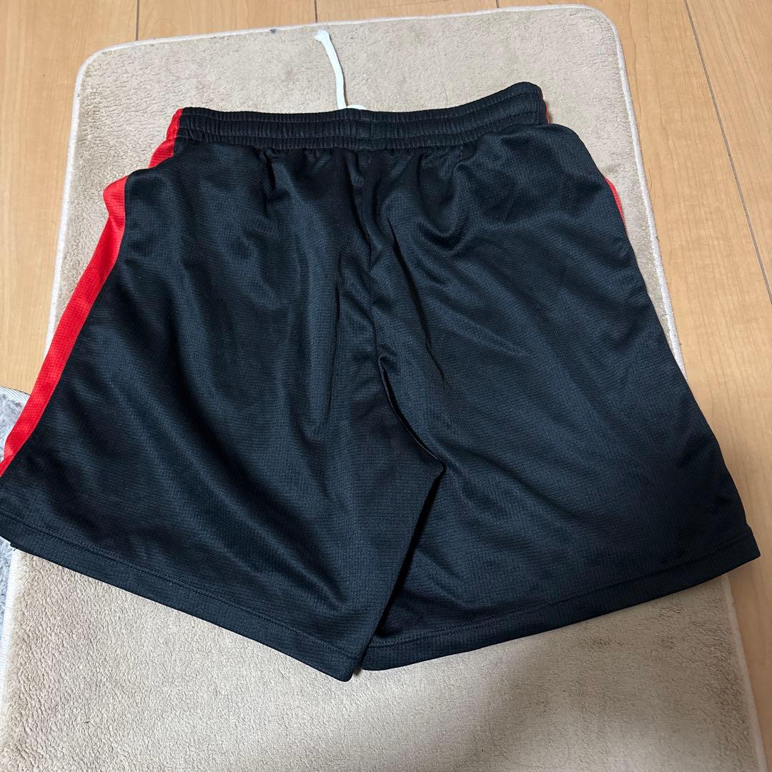 Puma サッカーシャツとショーツセット