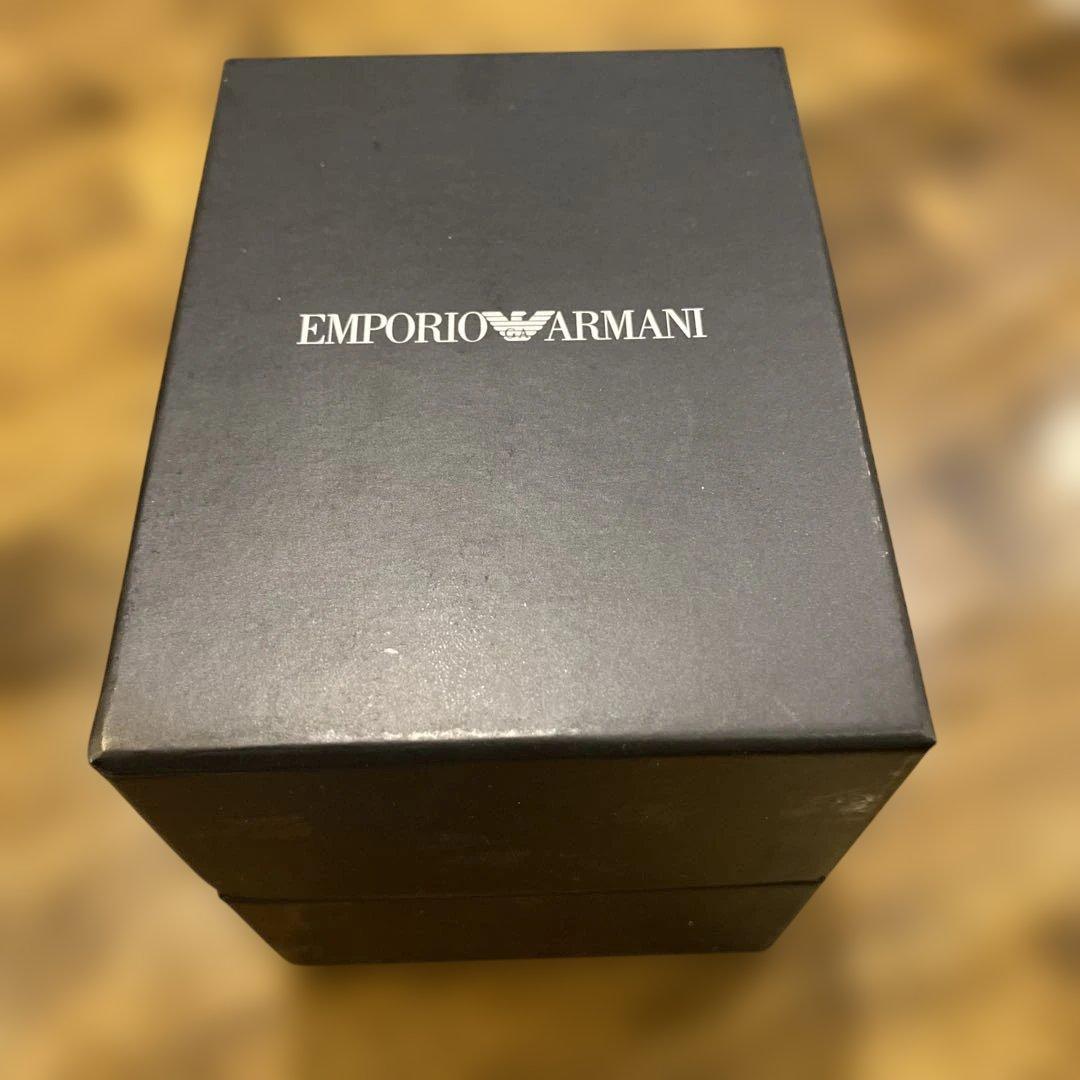 Armani 金属ベルト 時計