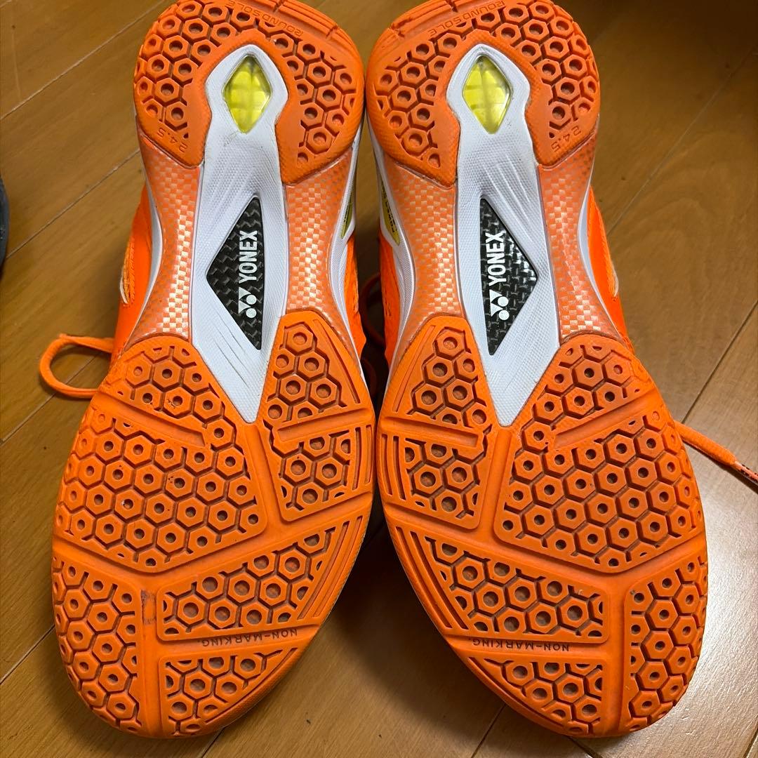 YONEX バドミントンシューズ 桃田賢斗モデルSHB65Z サイズ24.5