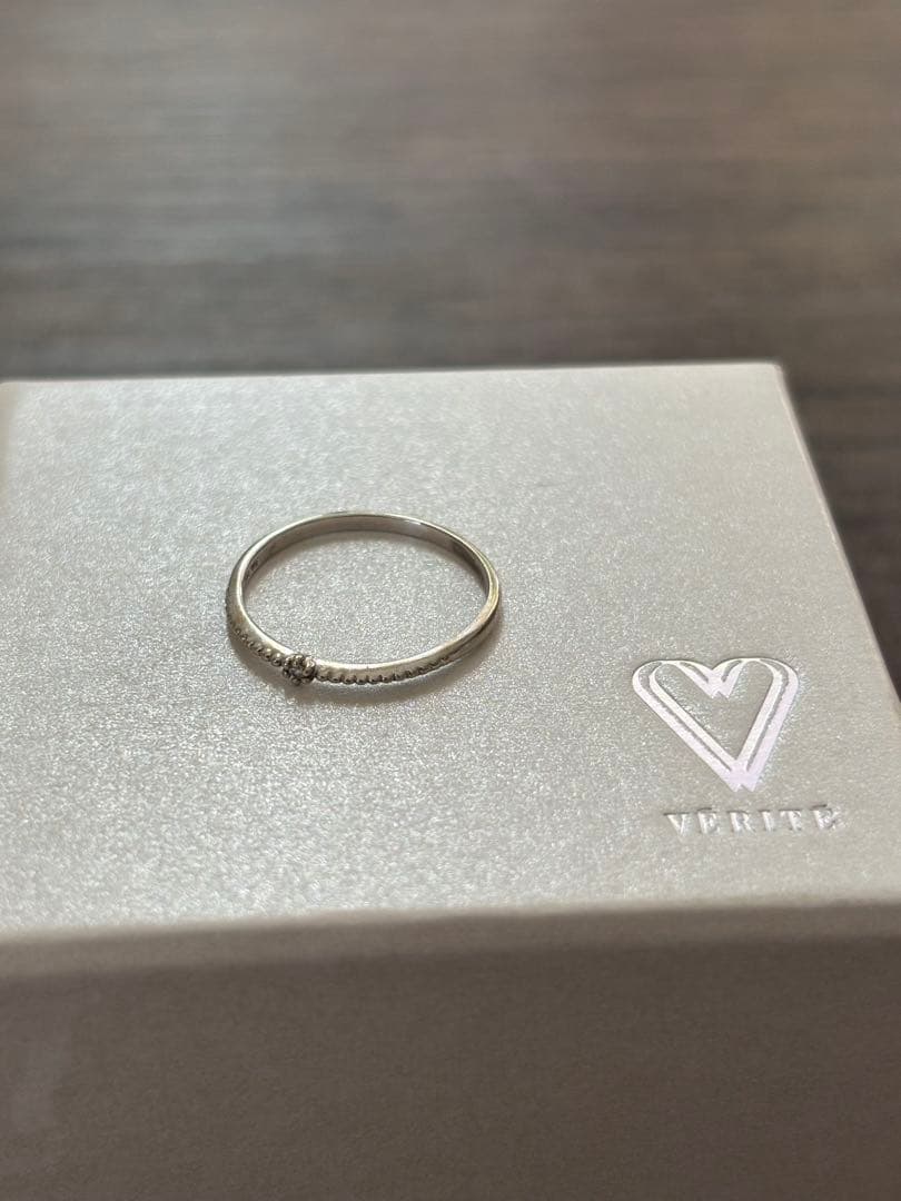 VERITE ダイヤモンドリング K10WG