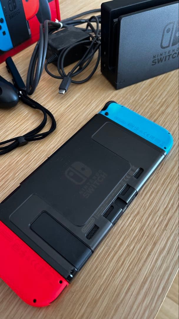スマブラソフト付き！Nintendo Switch 青/赤 本体