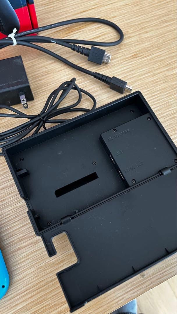 スマブラソフト付き！Nintendo Switch 青/赤 本体