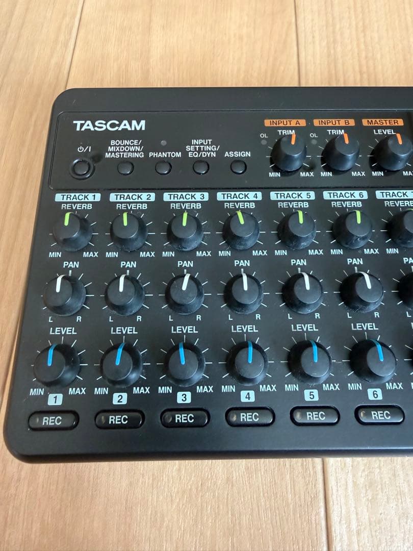 TASCAM DP-008EX 8トラックポータブルMTR