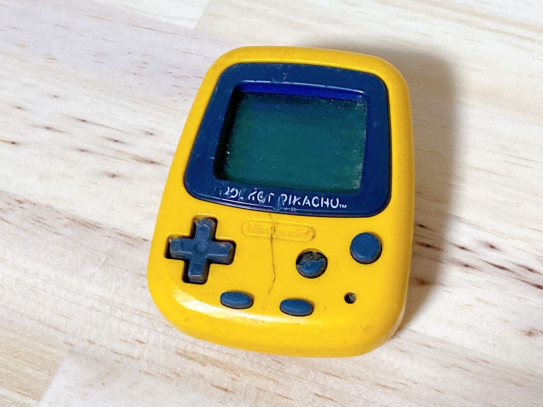 ジャンク品　　たまごっち4U ポケットピカチュー3つ　 たまごっち