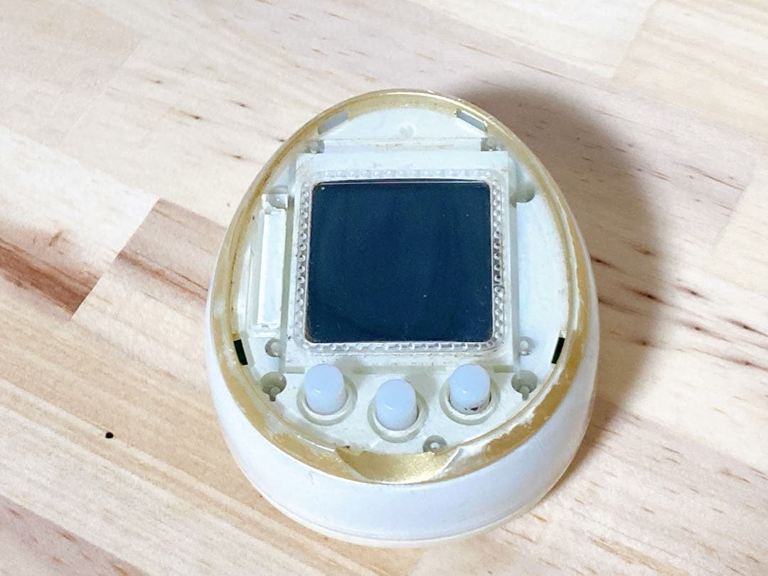 ジャンク品　　たまごっち4U ポケットピカチュー3つ　 たまごっち