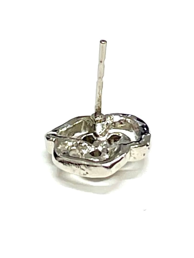 a*e様 正規品CHANELカメリアストーンピアス　片方