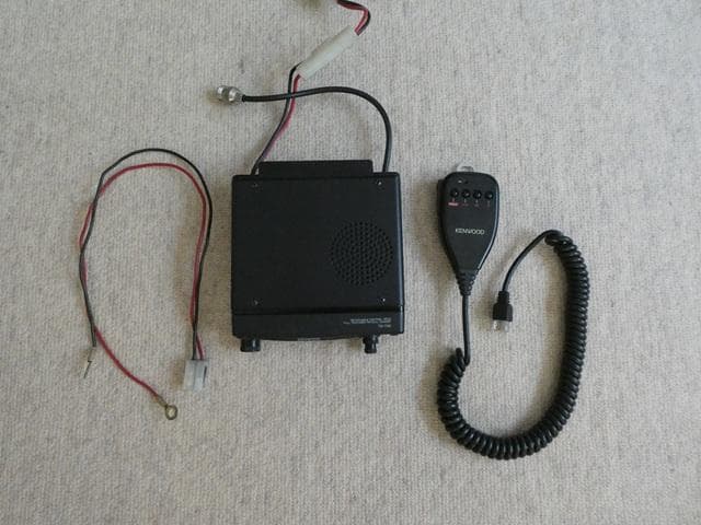 【訳あり品】ＫＥＮＷＯＯＤ ＴＭ－７３２ １４４／４３０ＭＨｚ トランシーバー