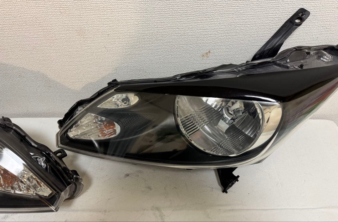 ホンダ フリード GB3/GB4 純正 HID ヘッドライト 左右セット