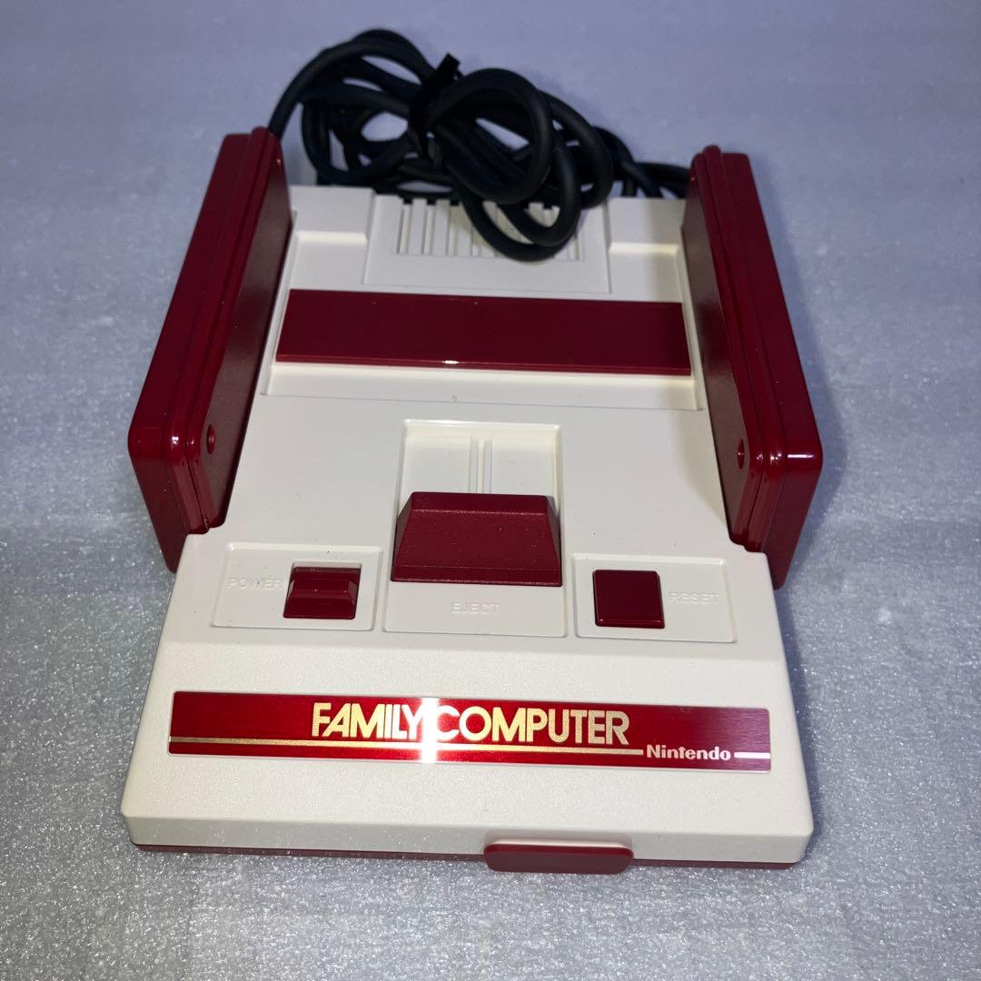 Nintendo ニンテンドークラシックミニ ファミリーコンピュータ②