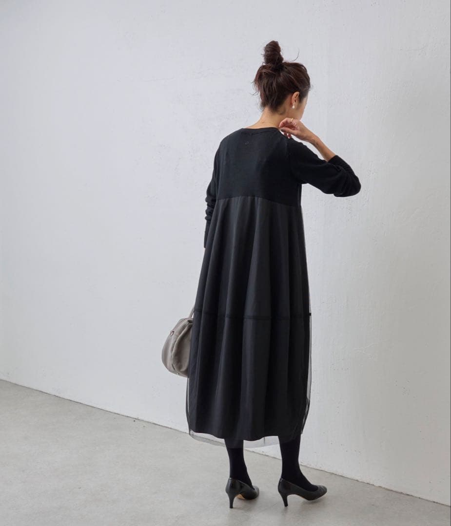 【美品】定価3.3万✴︎BEARDSLEY ニットチュールマルワンピース　ブラック