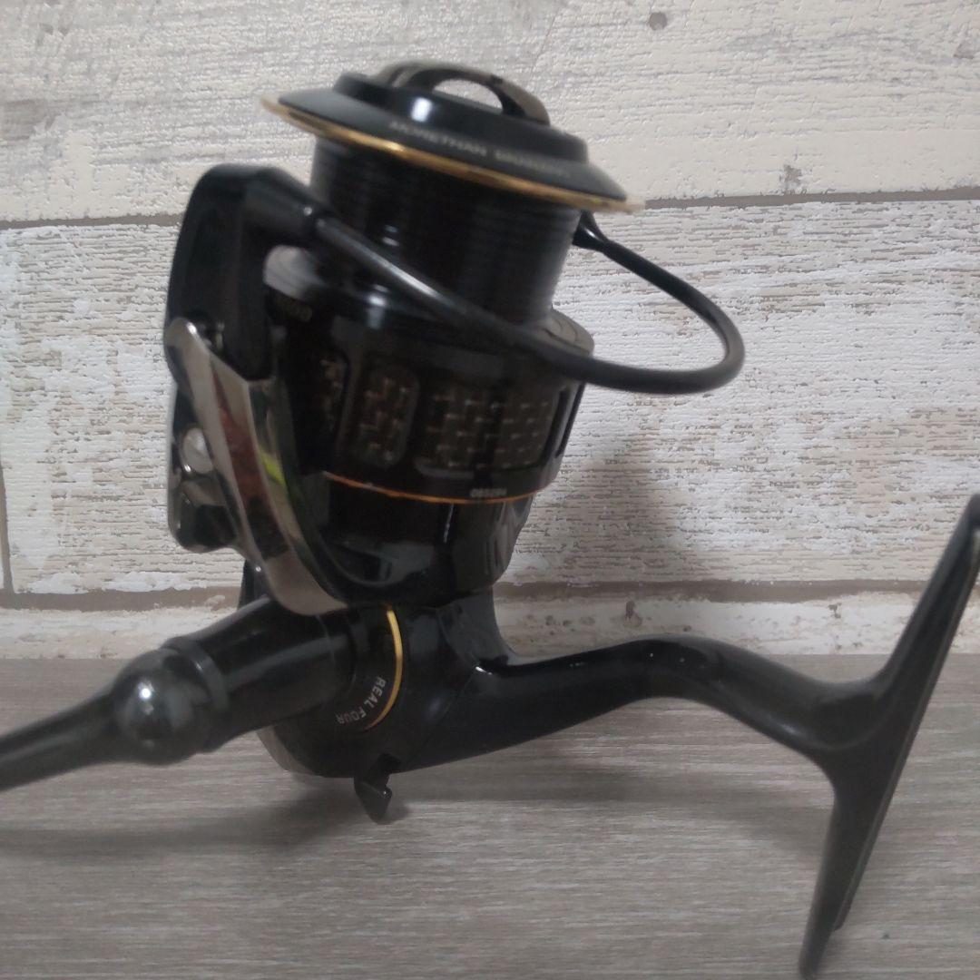 リール Daiwa morethan BRANZINO 3000