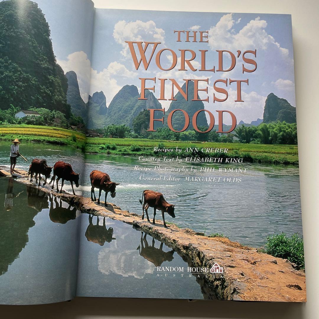 洋書「THE WORLD ′S  FINEST FOOD」世界の料理・大型本