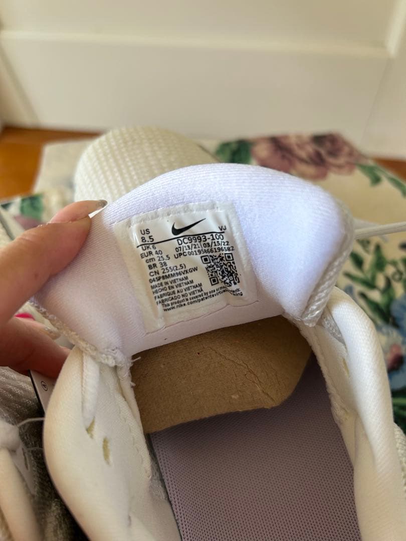 Nike ✨ウィメンズZoomXラン2✨インヴィシブルスニーカー未使用品タグ付き