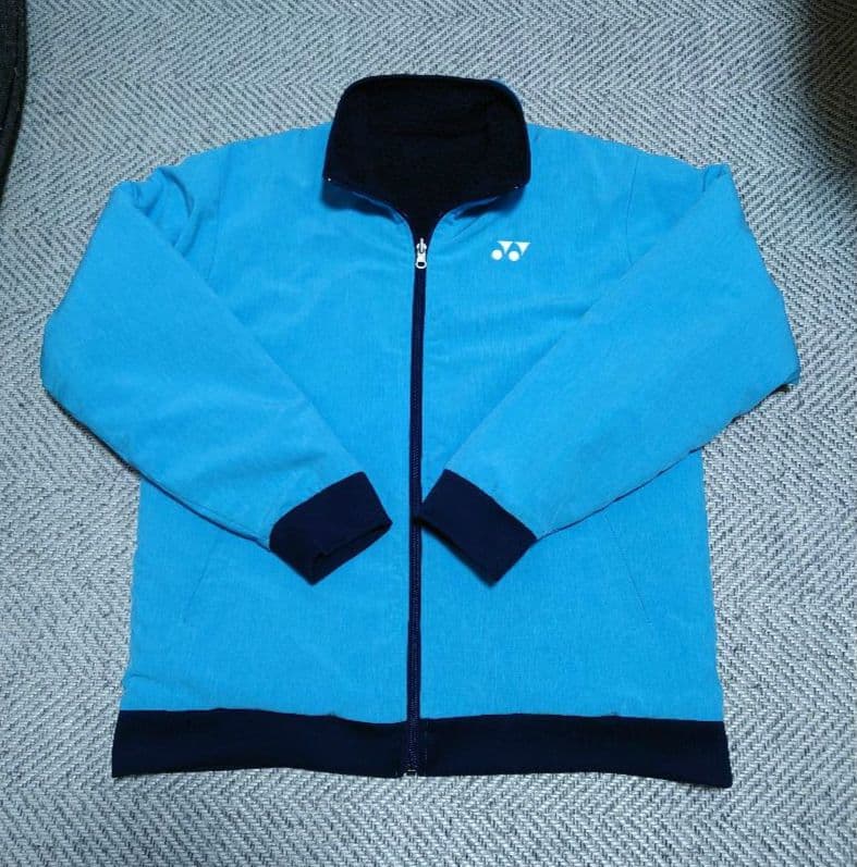 YONEX　ボアリバーシブルジャケット