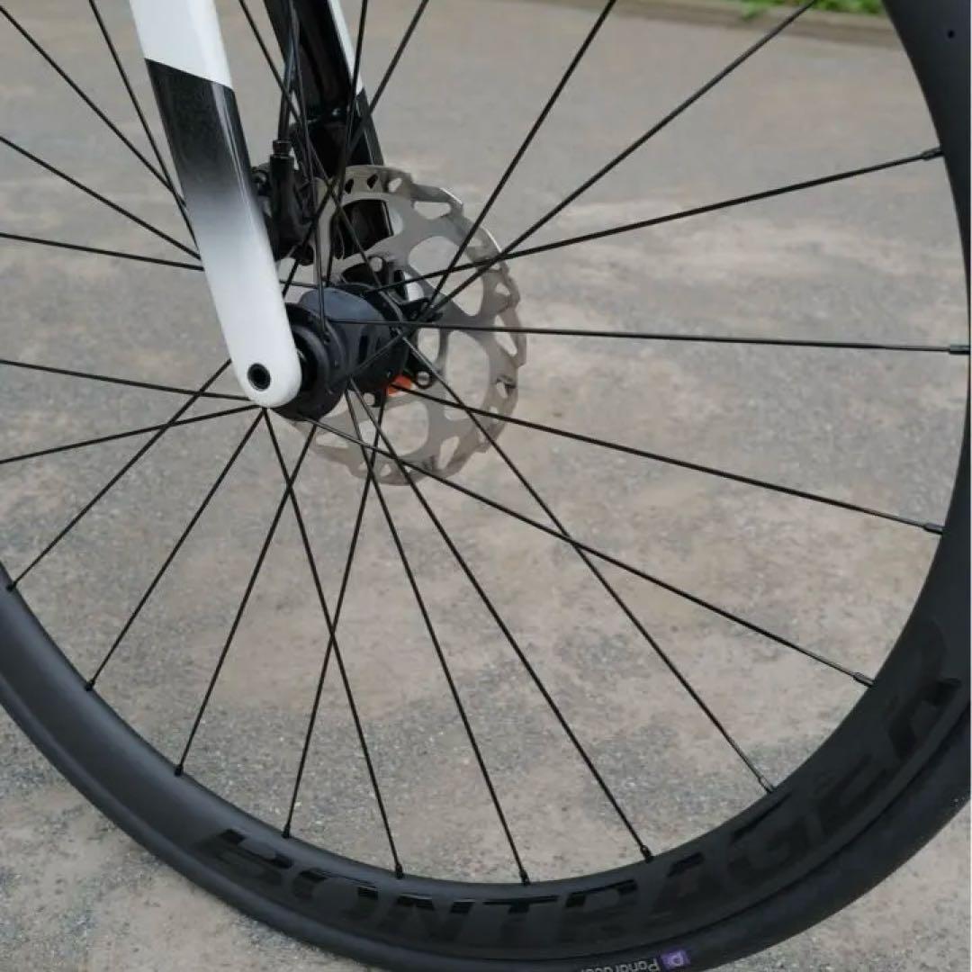 TREK Madone SL 6 gen 8 Mサイズ 電動105Di2 12s
