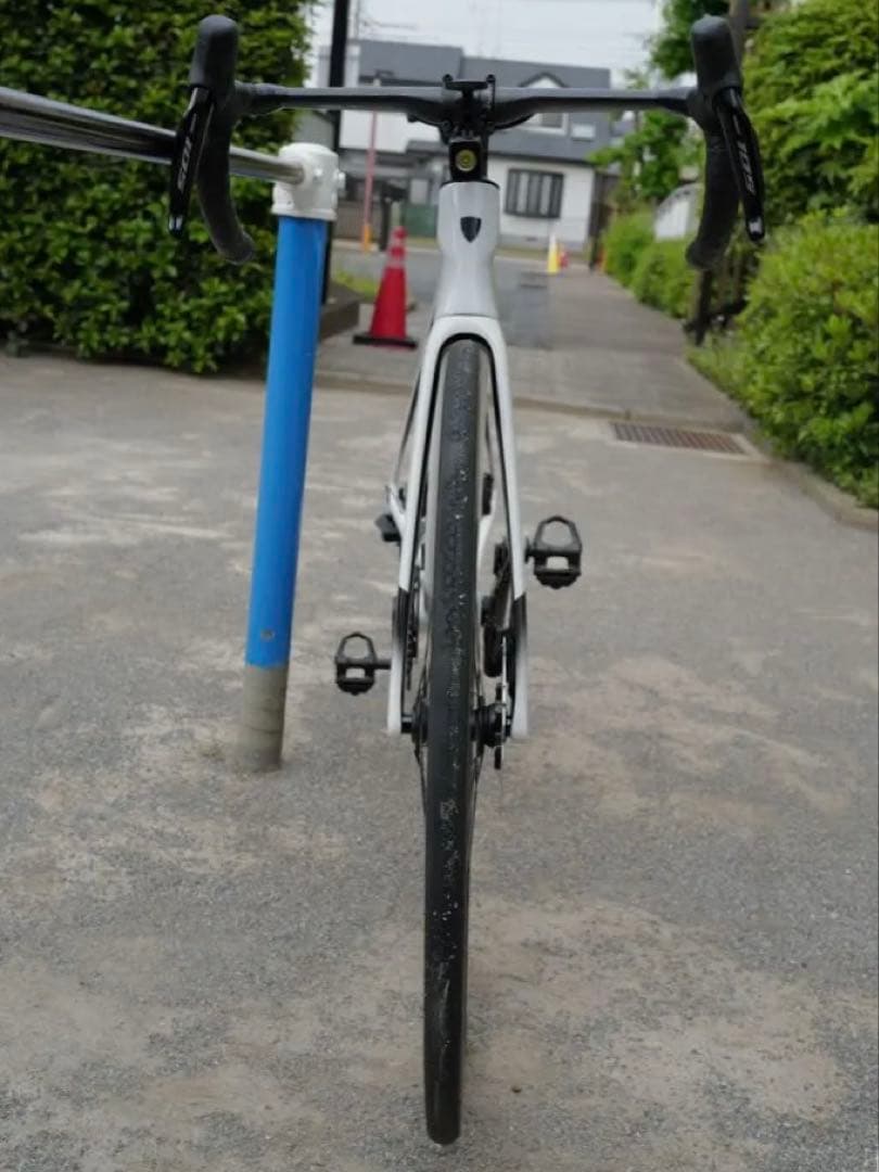 TREK Madone SL 6 gen 8 Mサイズ 電動105Di2 12s