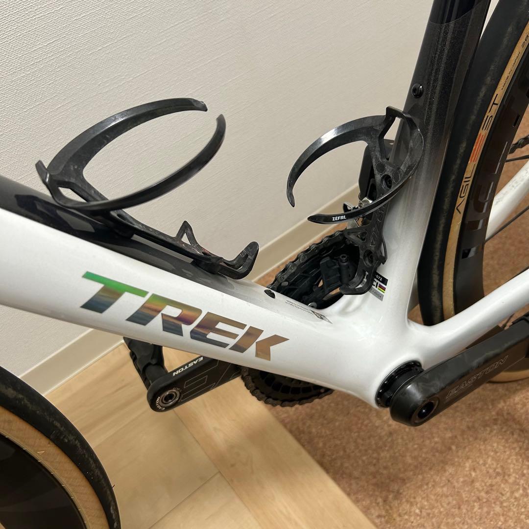 TREK Madone SL 6 gen 8 Mサイズ 電動105Di2 12s