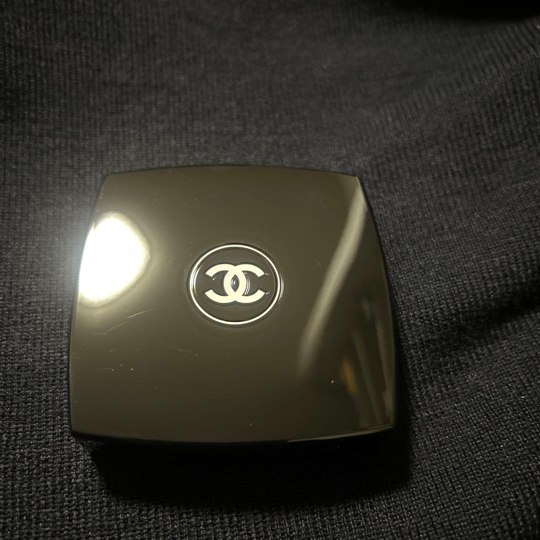 CHANEL アイシャドウ レ キャトル オンブル 226 ティセ　リボリ