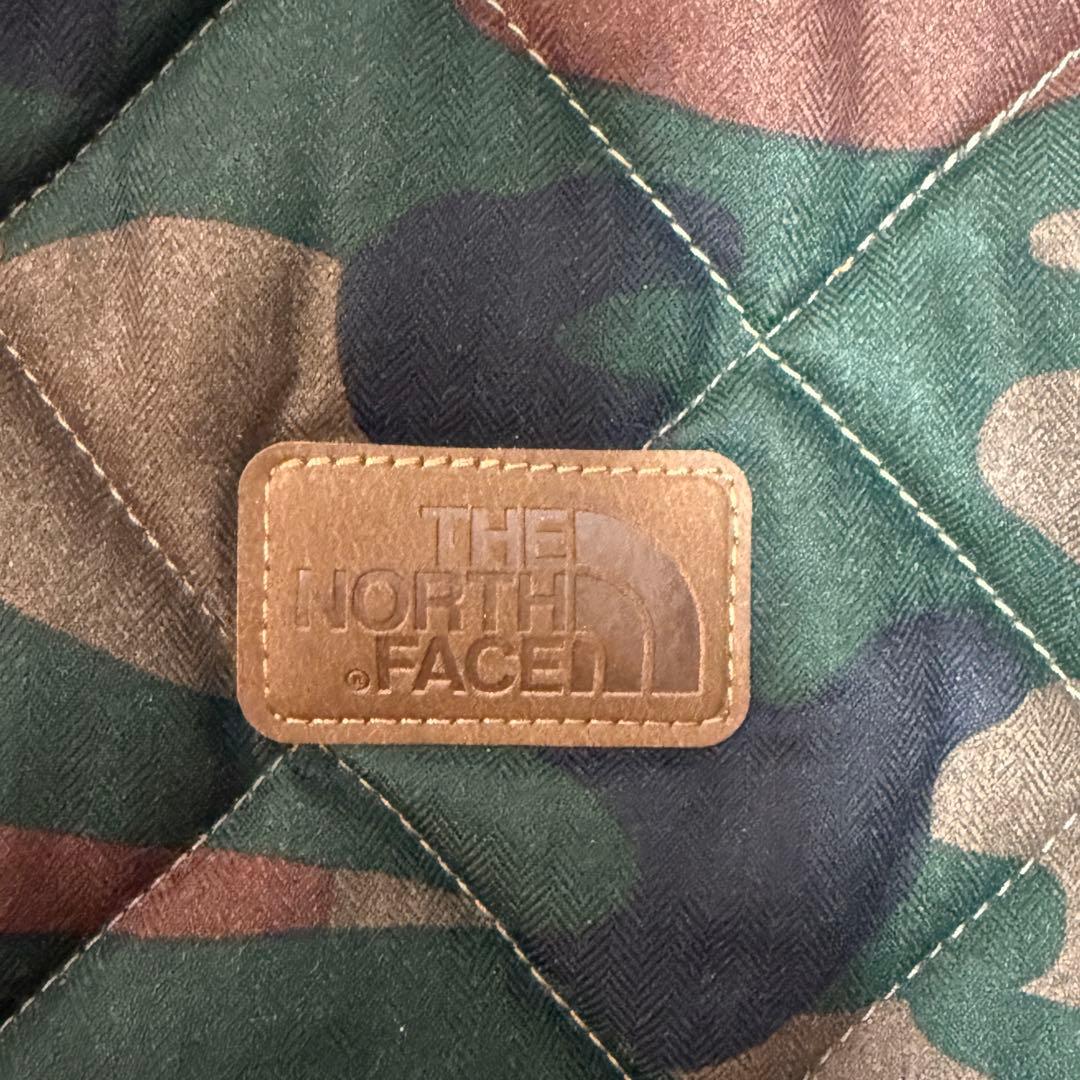 THE NORTH FACE Mサイズ 迷彩キルティングベスト