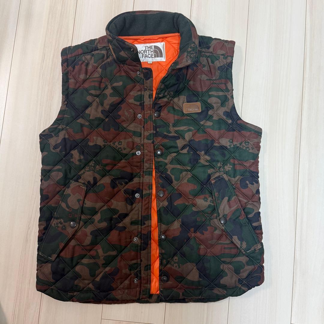 THE NORTH FACE Mサイズ 迷彩キルティングベスト