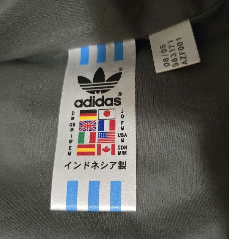 アディダス★adidas☆メンズカーキダウンベスト★XLサイズ