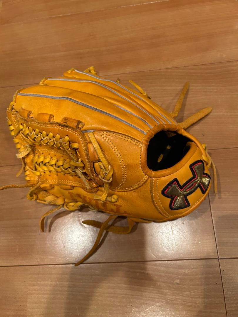 Under Armour 野球グローブ イエロー