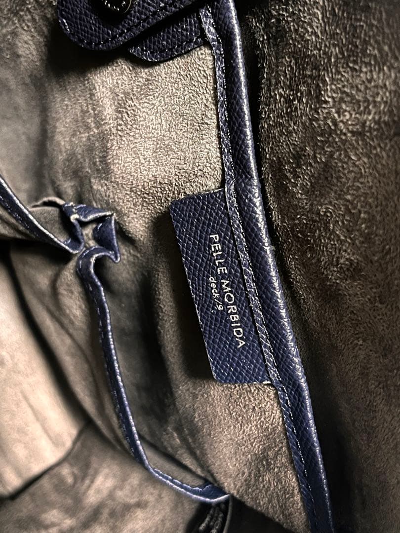 ペッレモルビダ トートバッグ(ネイビー)