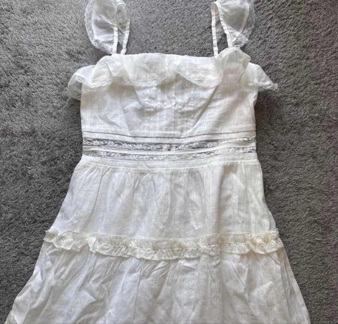 リリーブラウン LILY BROWN ティアードフリルキャミワンピース白1 新品