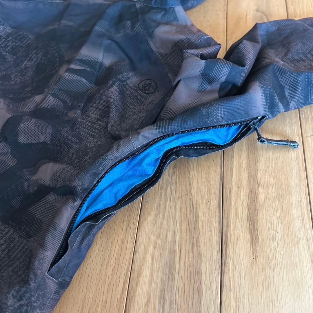 【更に更に値下げ】 VOLCOMユース WEAR