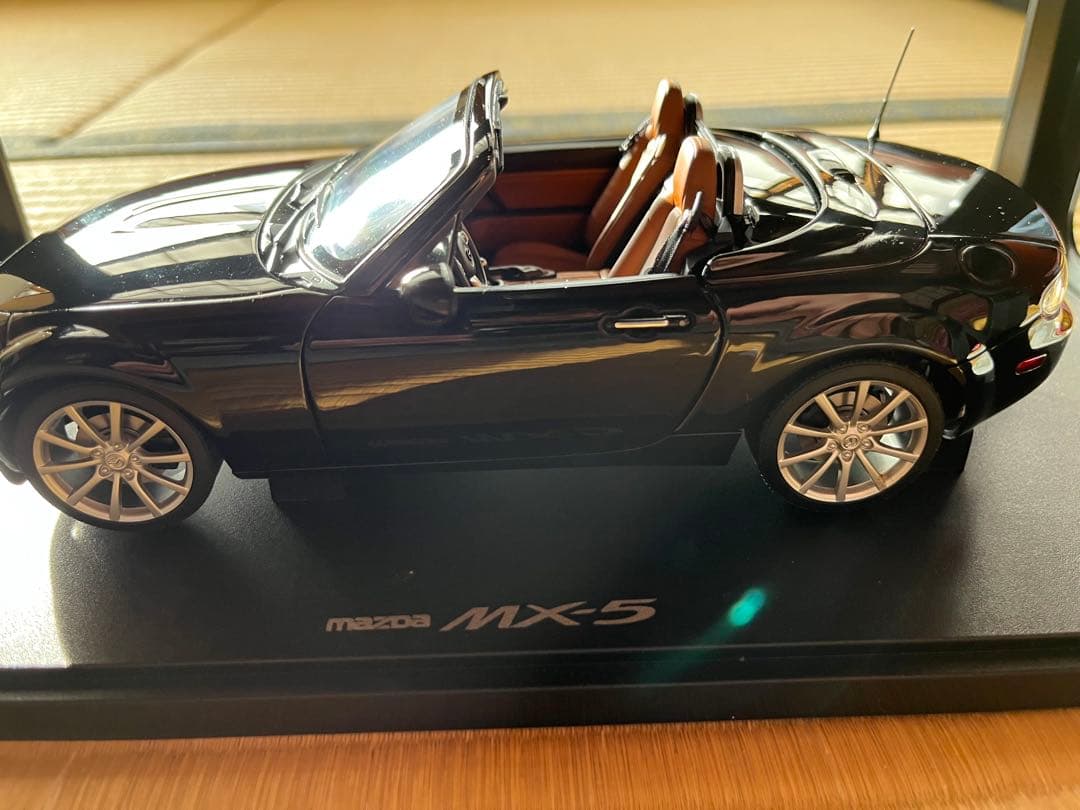 ゆーき AUTOart MAZDA MX-5 1/18