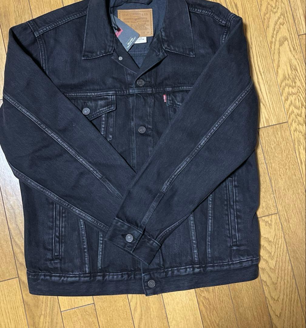 LEVI’Sブラックデニムジャケット
