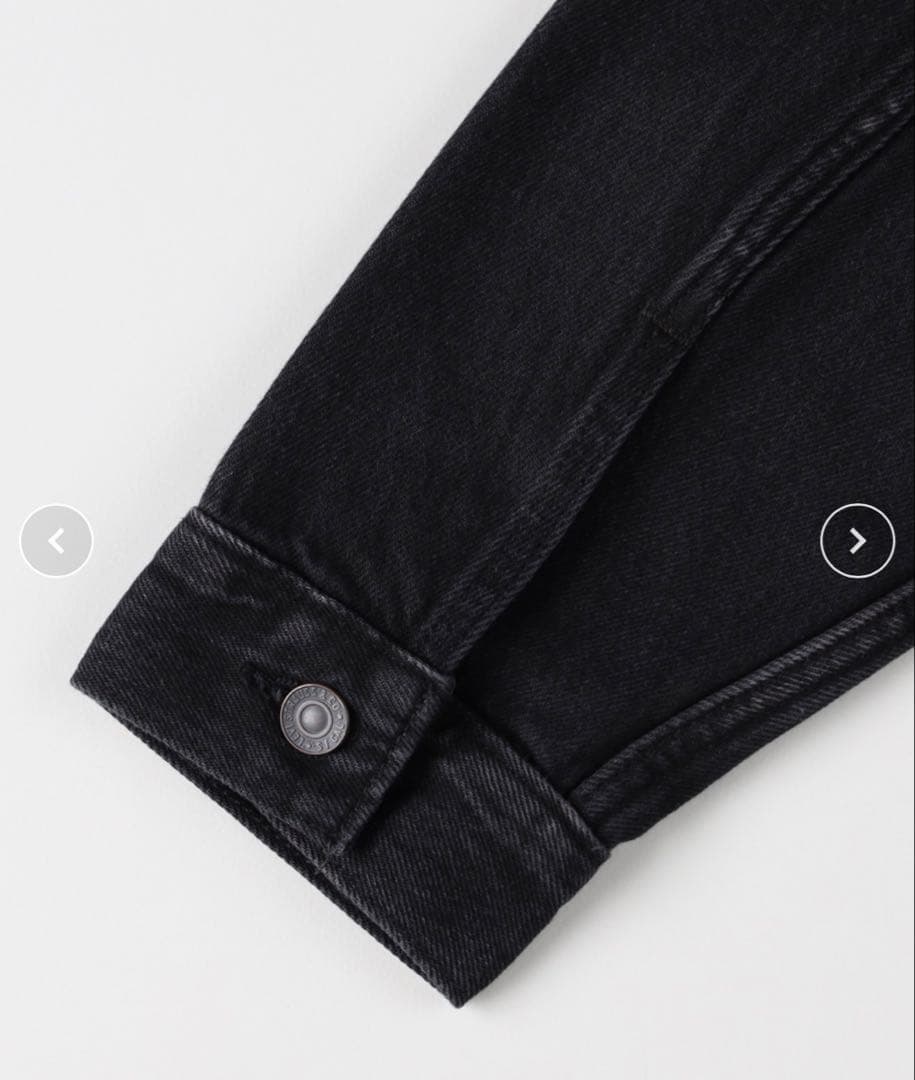 LEVI’Sブラックデニムジャケット