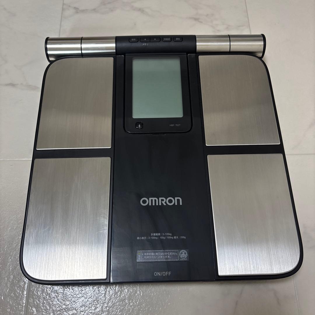 OMRON 体組成計 HBF-702T