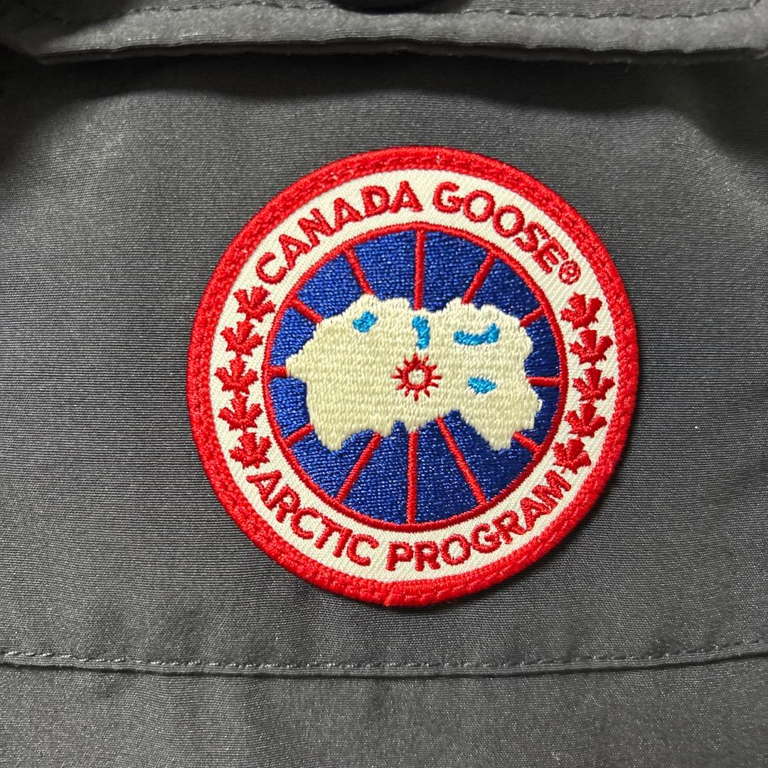   ARCTIC PROGRAM ダウンベストM ブラック