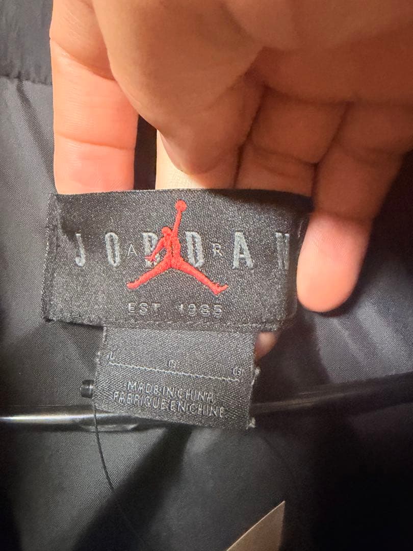 新品 ナイキ ジョーダン エッセンシャル パデッド ベスト ブラック