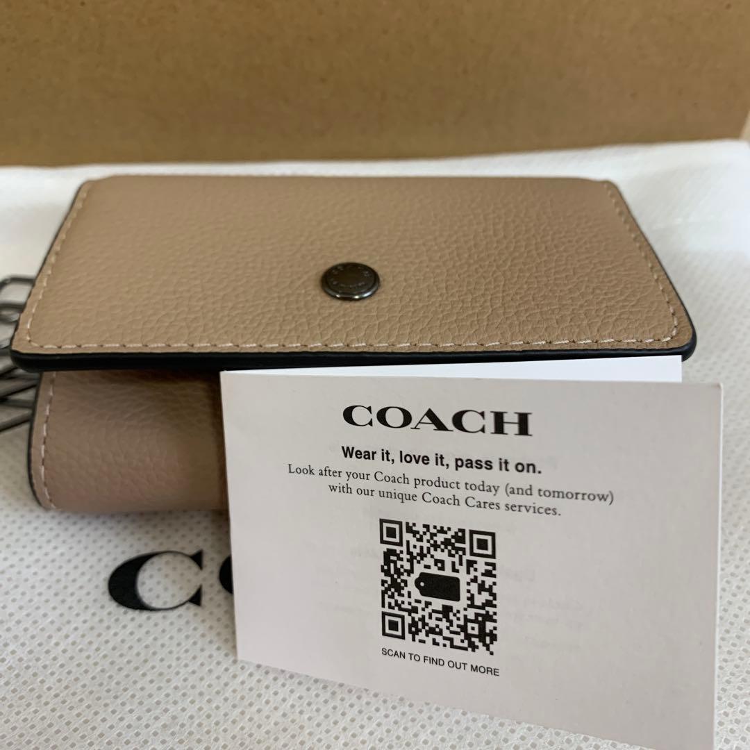 COACH ベージュ レザー キーケース (最終価格です❗️)