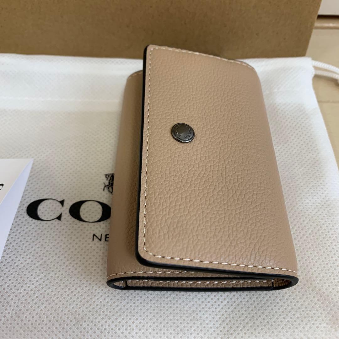 COACH ベージュ レザー キーケース (最終価格です❗️)