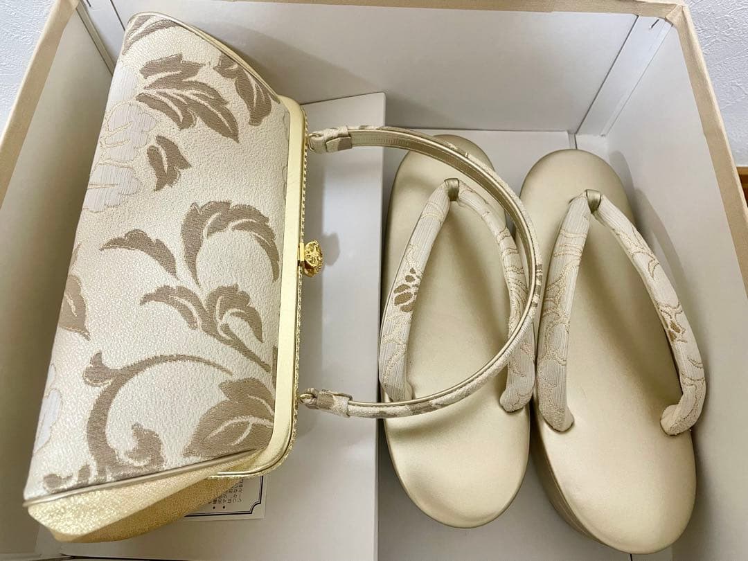 美品　和装用　高級　ハンドバッグ 草履セット　シャンパンゴールド