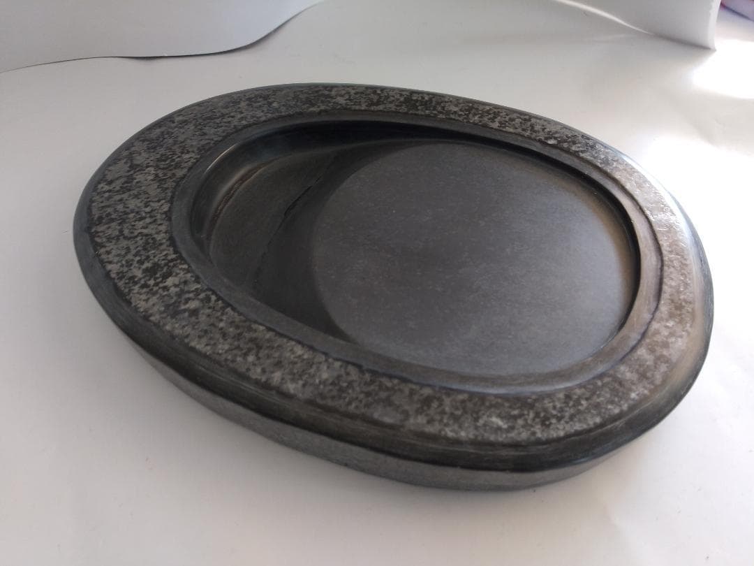 高級硯 古硯 菊花模様 の石 新品 未使用 です。