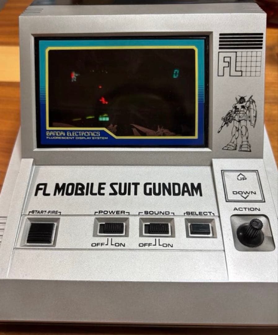 美品 BANDAI バンダイ FLモビルスーツガンダム LSIポータブルゲーム