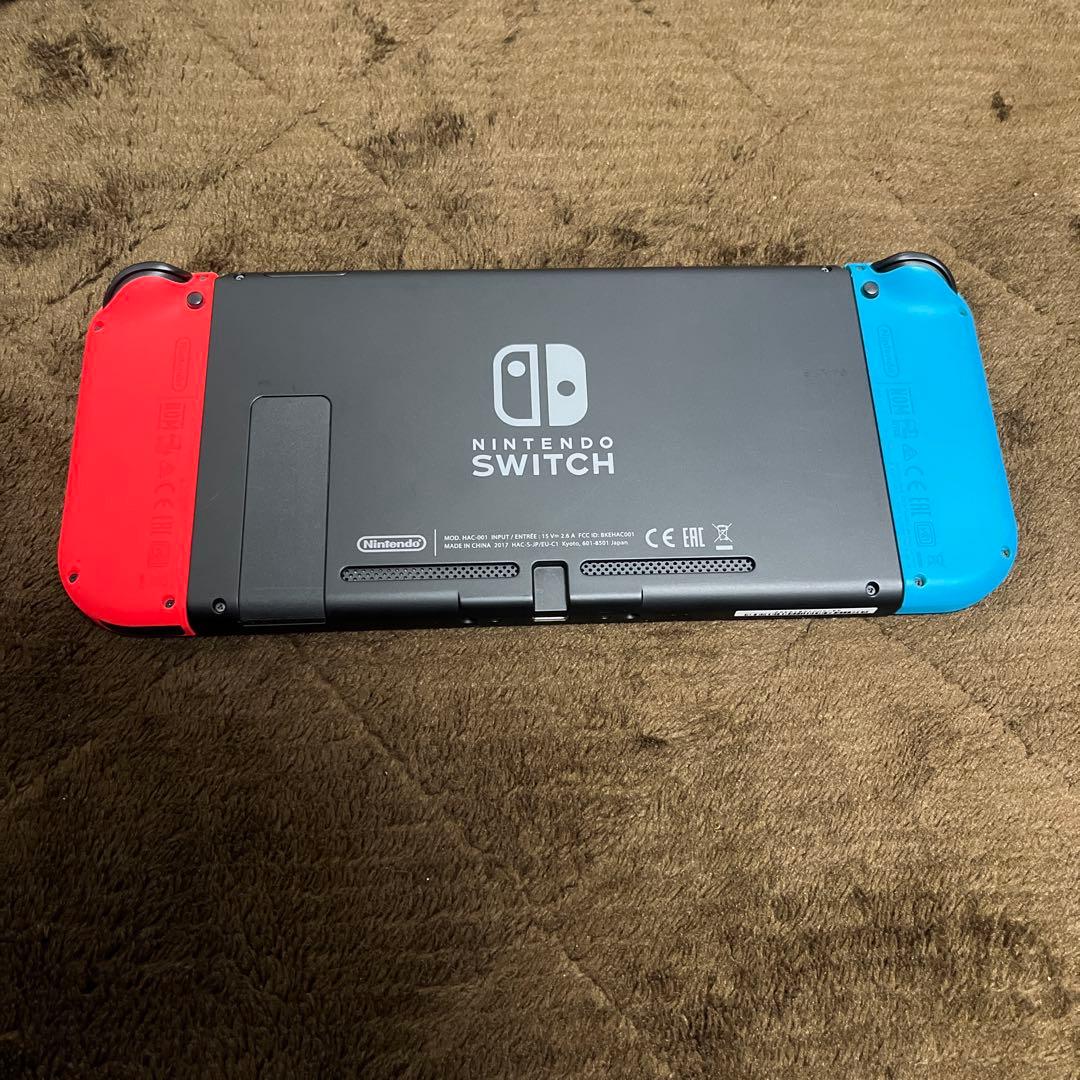 Nintendo Switch 本体　ケース、カード付