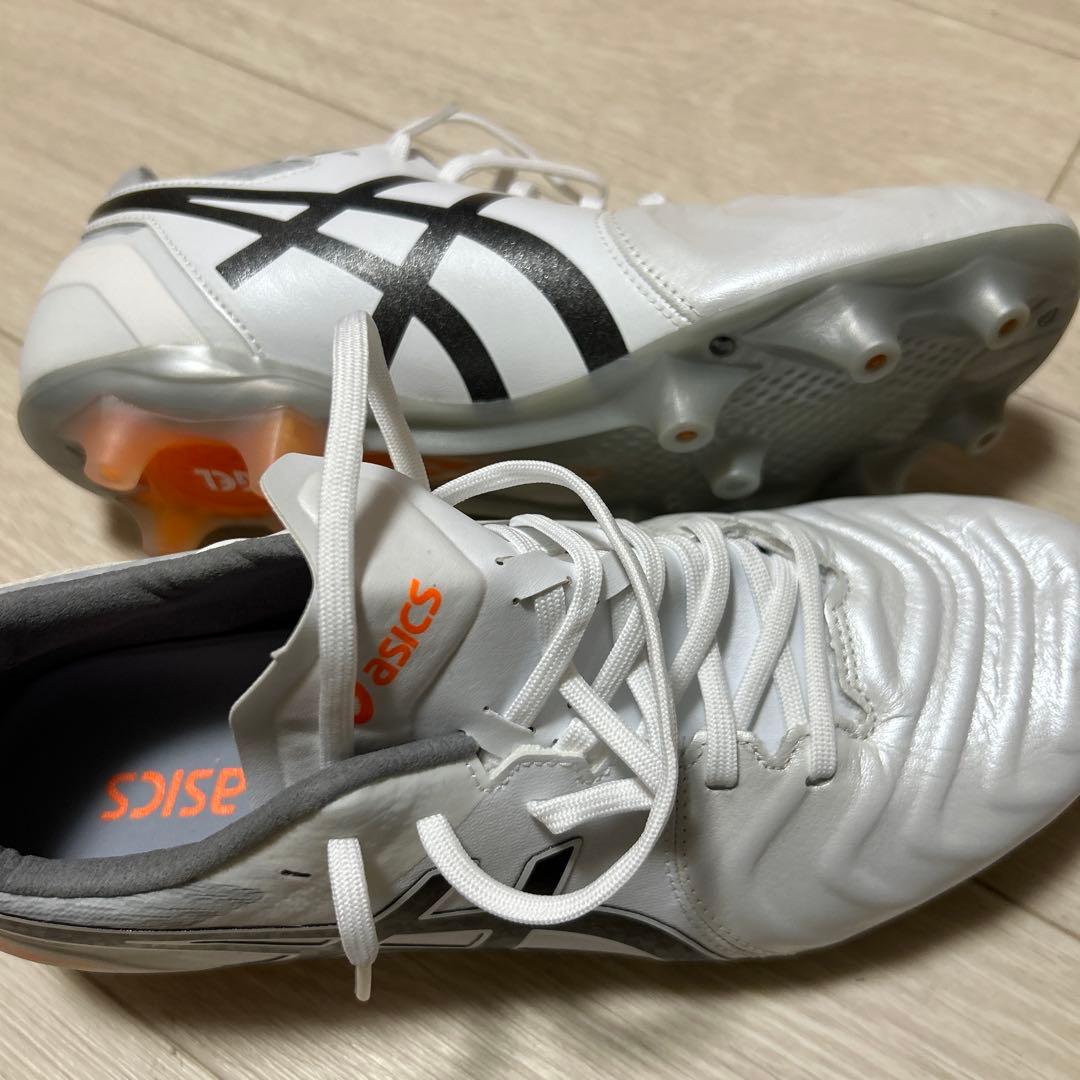 ASICS DS LIGHT サッカーシューズ ホワイト/ブラック