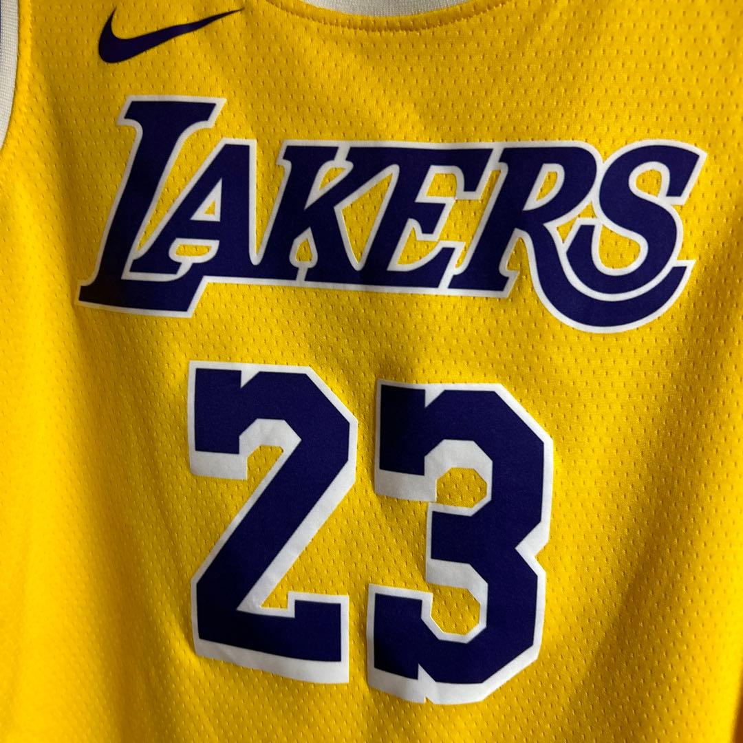 NIKE Los Angeles Lakers#23レブロン．ジェームズ