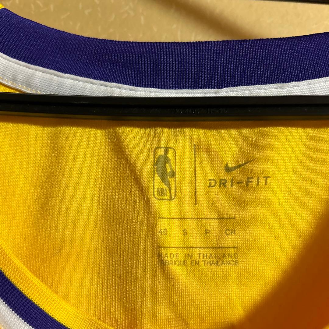 NIKE Los Angeles Lakers#23レブロン．ジェームズ