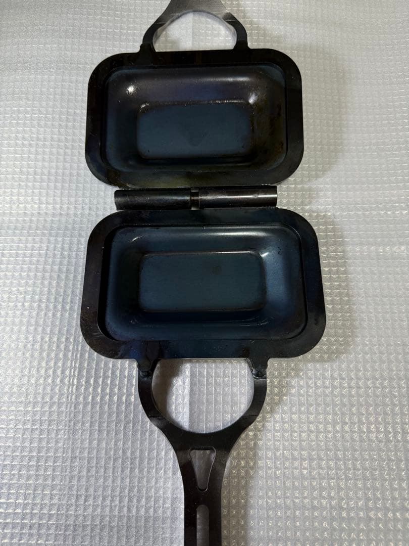 たやんNISHINAGA 黒皮鉄ホットサンドメーカー　1/2