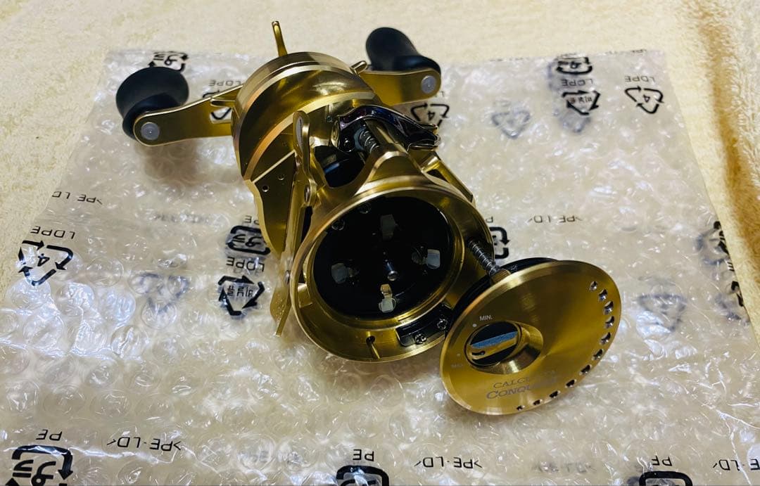 リール SHIMANO 22CALCUTTA CONQUEST 200XG